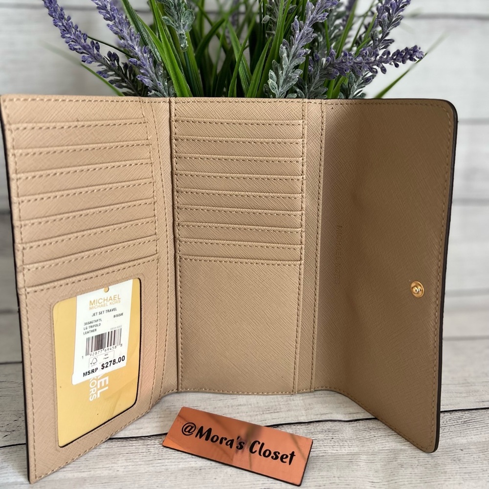 🦋Michael Kors Trifold Wallet - Picture 5 of 6